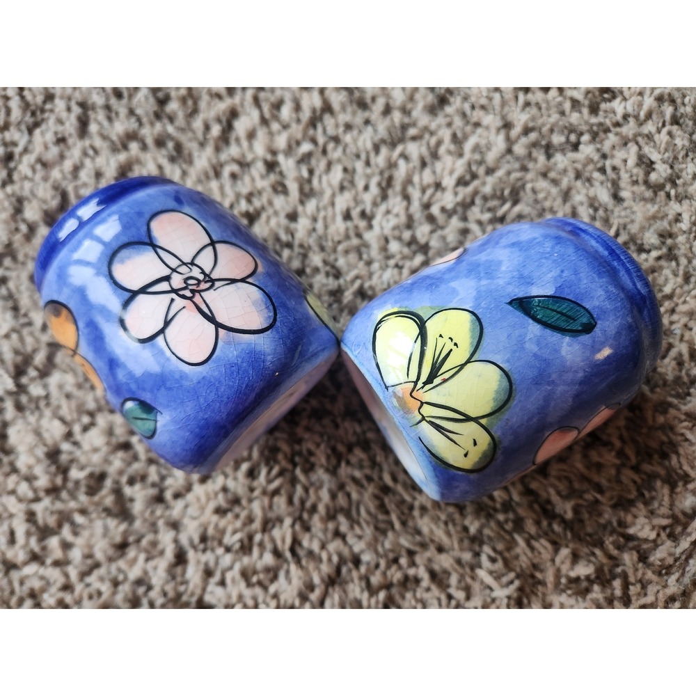 Vintage‎ Hand Painted Floral Ceramic Salt and Pepper Shakers Blue Glaze Set - Picture 6 of 8